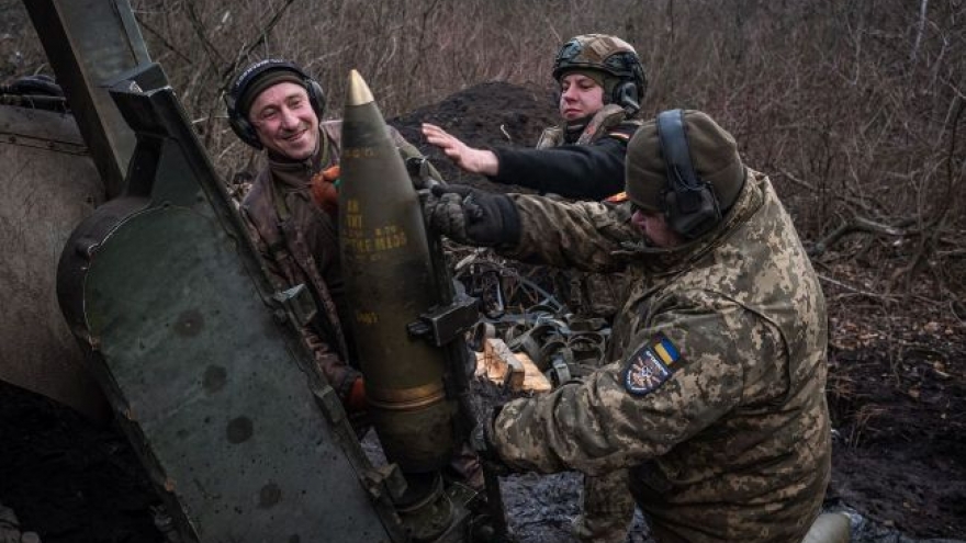 Lý do ông Trump “thiên vị” Nga, chĩa mũi tên vào Ukraine trên bàn đàm phán