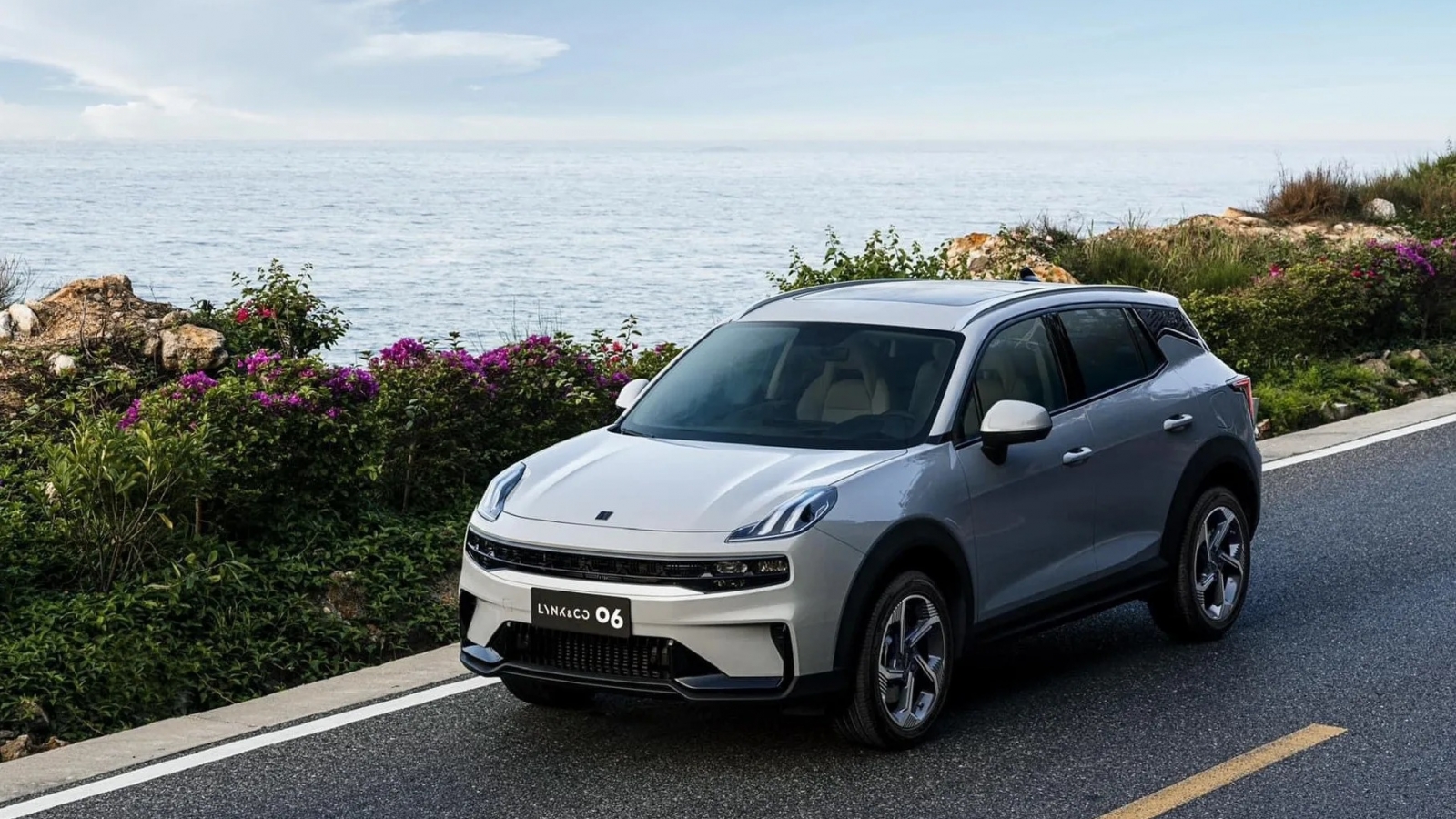 Bảng giá ô tô Lynk & Co tháng 4/2024: Ưu đãi phí trước bạ và thu cũ đổi mới