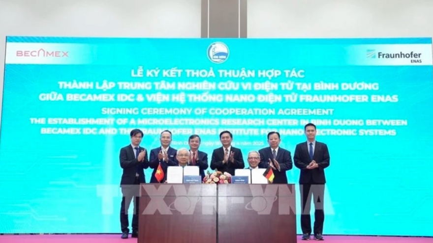 First microelectronics research centre to be formed in Binh Duong