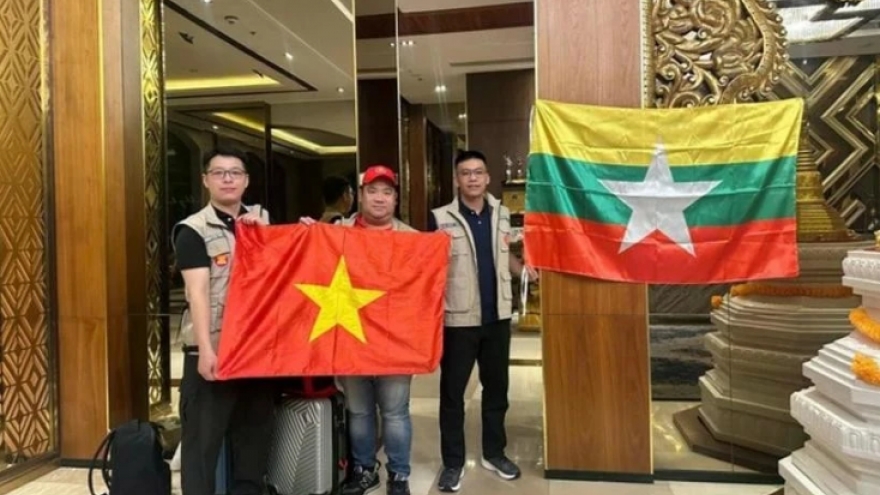 Vietnam sends more personnel to rescue operations in Myanmar