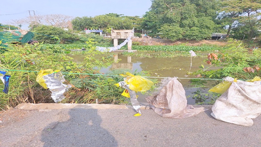 Tạm ngưng lưu thông qua khu vực sự cố sập cầu ở huyện Tháp Mười