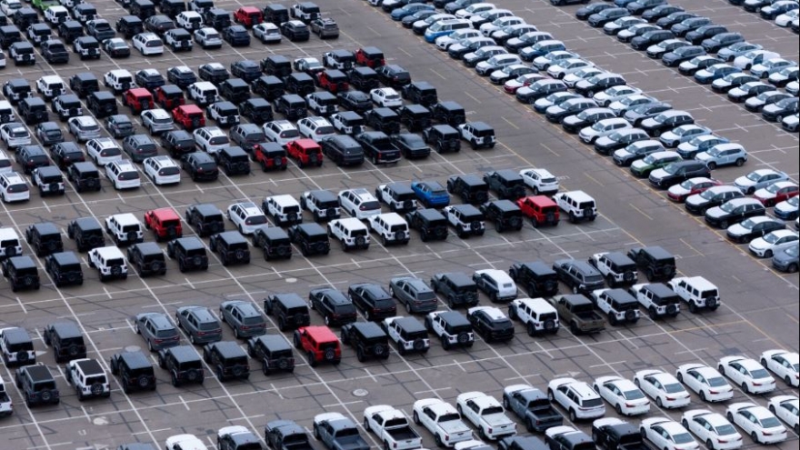 Canada áp thuế 25% đối với ô tô nhập khẩu từ Mỹ