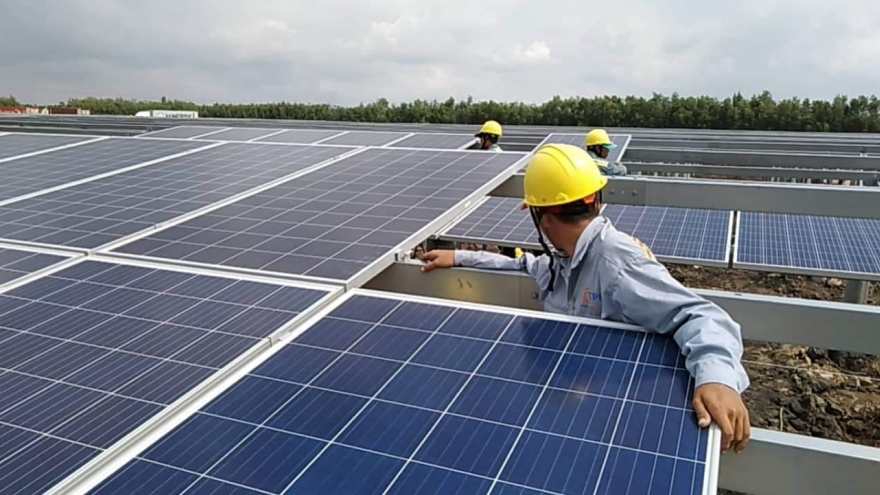 Việt Nam sẵn sàng trao đổi với Mỹ về việc áp thuế pin năng lượng mặt trời