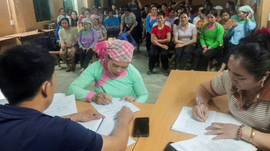 Đồng bào vùng cao Lào Cai hăng hái tham gia ý kiến về sắp xếp đơn vị hành chính