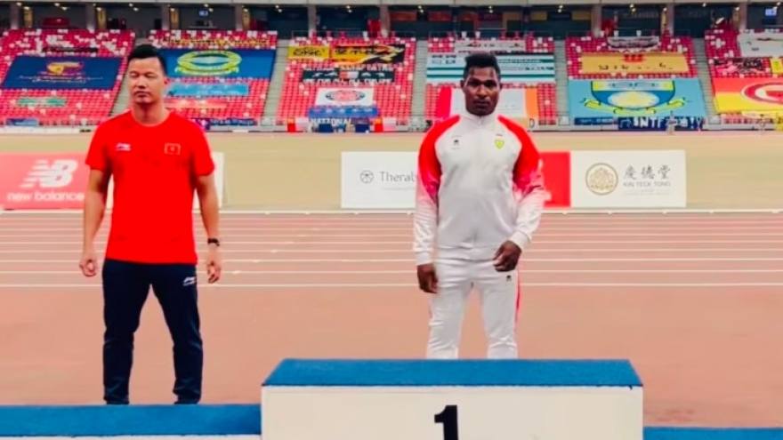 Two silver medals for Vietnam at Singapore track and field event