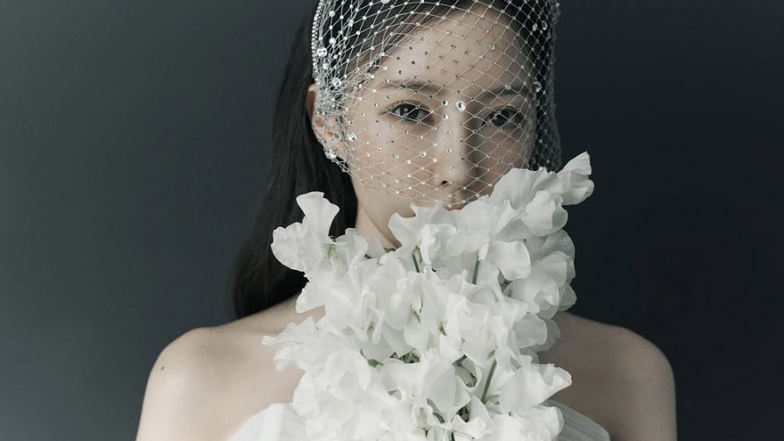 Hyomin (T-ara) lộng lẫy như công chúa trong đám cưới cổ tích
