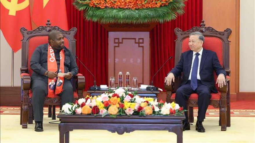 Tổng Bí thư Tô Lâm tiếp Tổng Thư ký Đảng Mặt trận giải phóng Mozambique