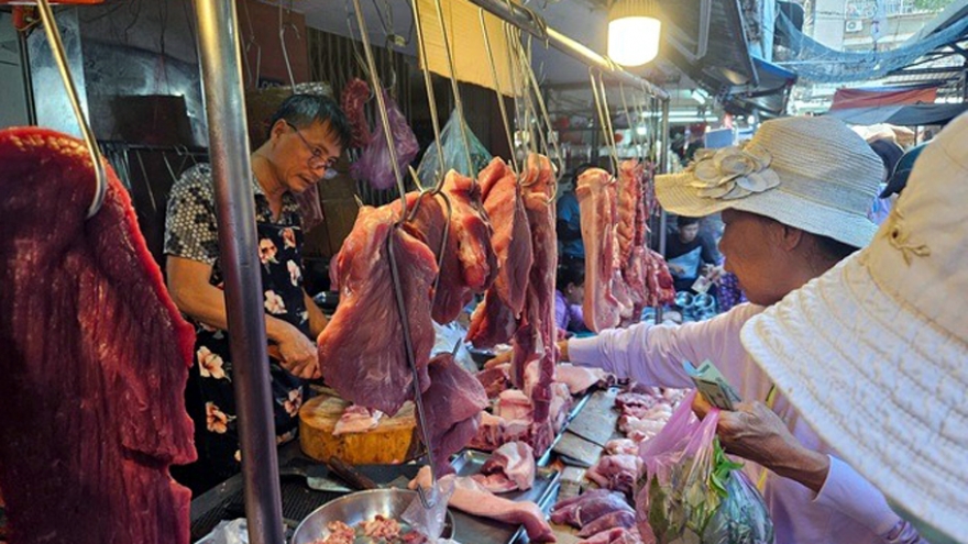 Heo nhập tăng mạnh, giá giảm nhiệt