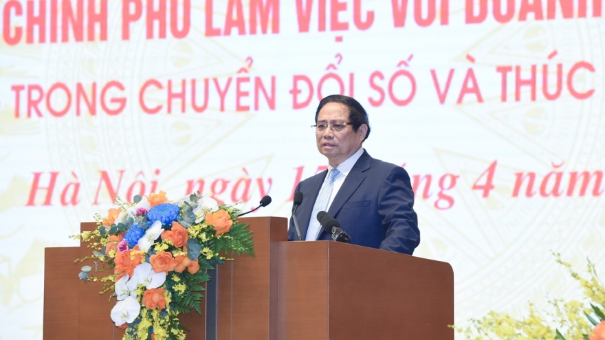 Thủ tướng chủ trì Hội nghị với các doanh nghiệp nhà nước tiên phong trong chuyển đổi số