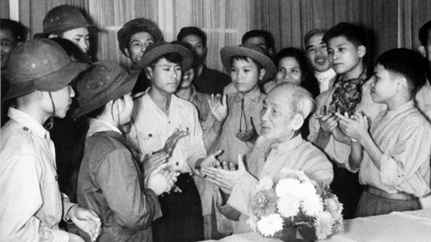 Chủ tịch Hồ Chí Minh: “Tôi thương miền Nam nhiều, tôi nhớ miền Nam nhiều lắm”