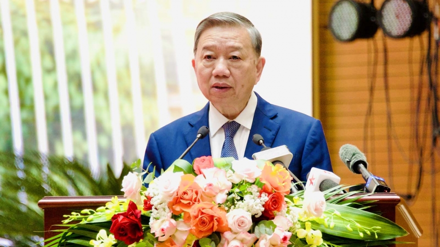 "Tôi rất xúc động được tri ân những đóng góp to lớn của nhân dân"