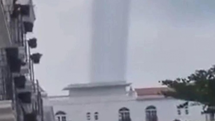 Massive, hundred-meter-high waterspout spotted in Phu Quoc