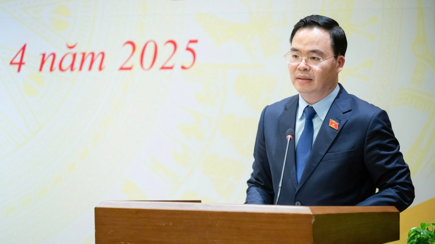 Ông Trần Văn Khải làm Phó Chủ nhiệm Ủy ban KHCH&MT của Quốc hội