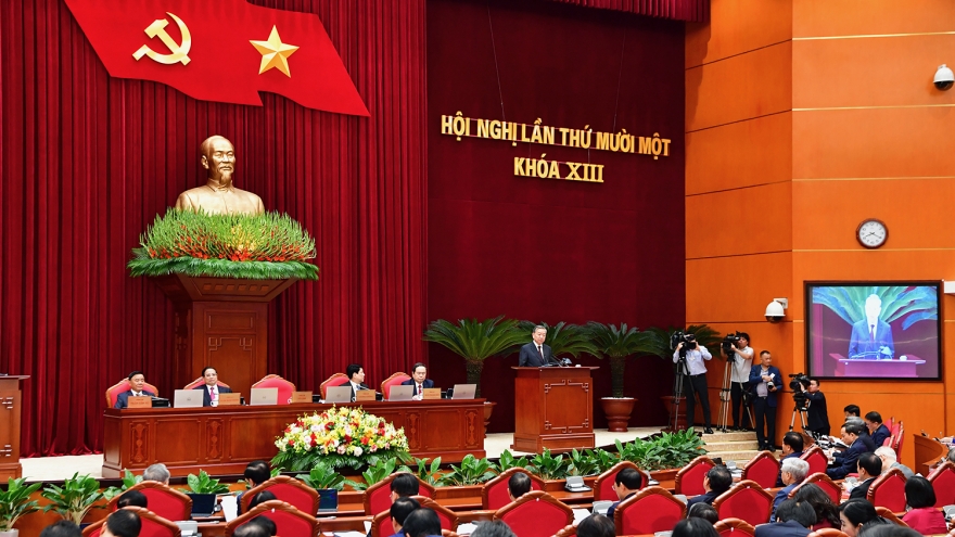 Trung ương sẽ xem xét chủ trương tổ chức bầu cử sớm