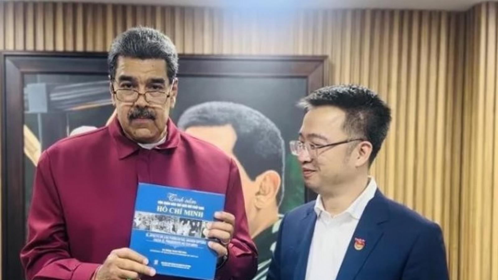 Vietnamese youth to carry forward historic legacy: Venezuelan president