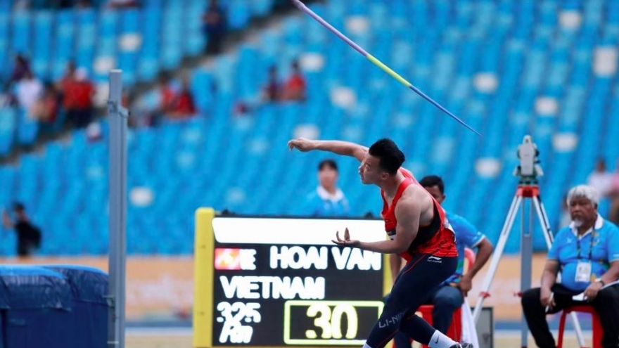 Vietnamese athletes in Singapore for open track-and-field championships
