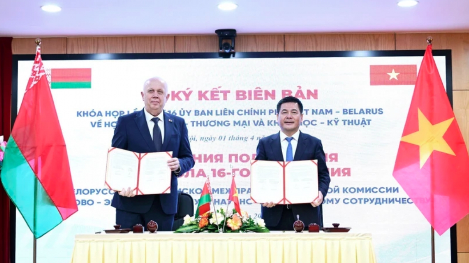 Vietnam, Belarus unveil key solutions to boost trade