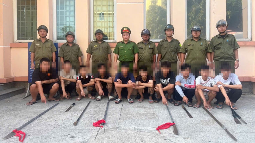 Bình Dương ngăn chặn nhóm thanh niên mang hung khí để "thách đấu"