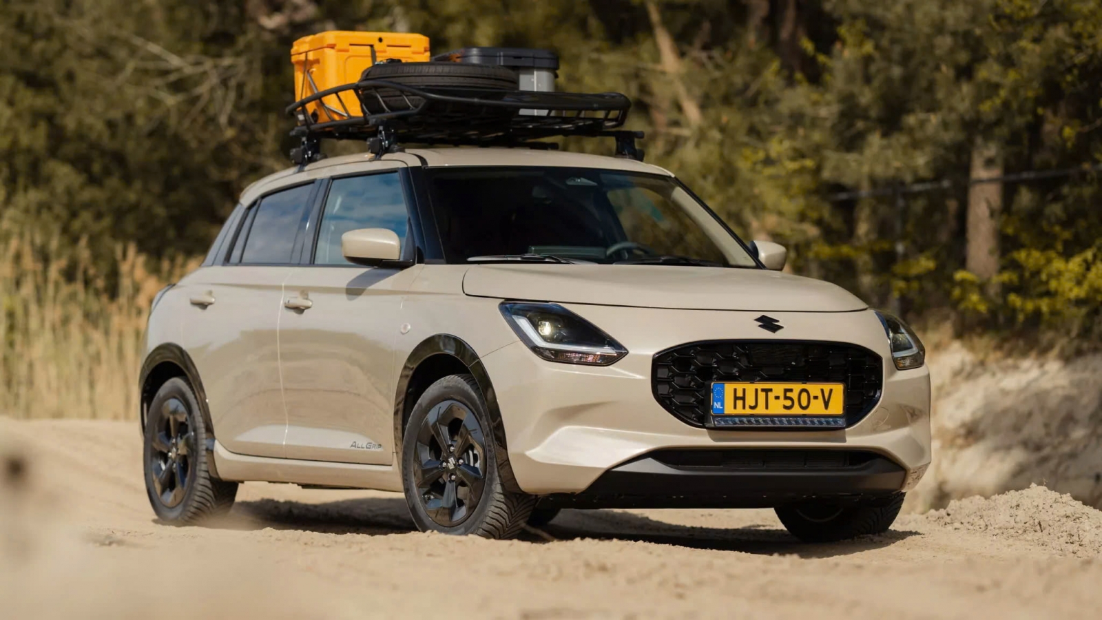 Suzuki Swift AllGrip FX: “911 Dakar” của phố thị với khả năng phiêu lưu ấn tượng