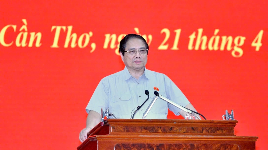 Thủ tướng: Tổ chức "3 ca, 4 kíp" đảm bảo hoàn thành 5 dự án cao tốc phía Nam