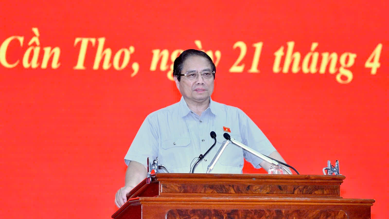Thủ tướng: Tổ chức "3 ca, 4 kíp" đảm bảo hoàn thành 5 dự án cao tốc phía Nam