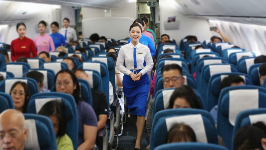 Vietnam Airlines và “hành trình ký ức” tái hiện lịch sử đồng phục tiếp viên