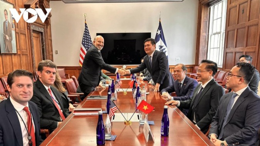 Vietnam reaffirms commitment to balanced, sustainable economic ties with US