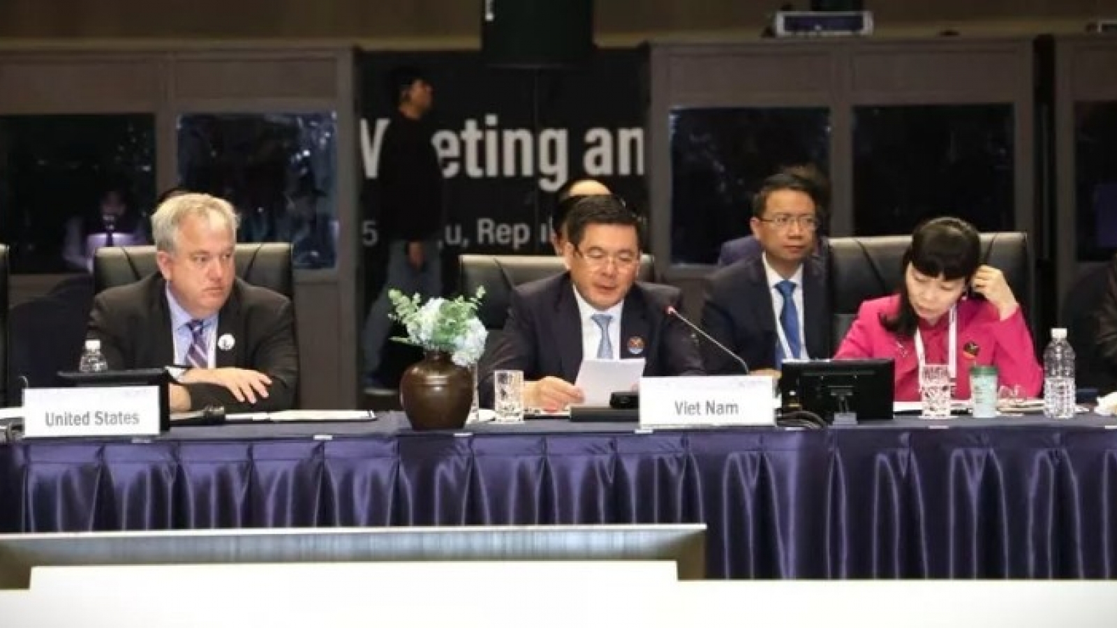 Vietnamese trade chief shares insights on AI and trade at APEC 2025