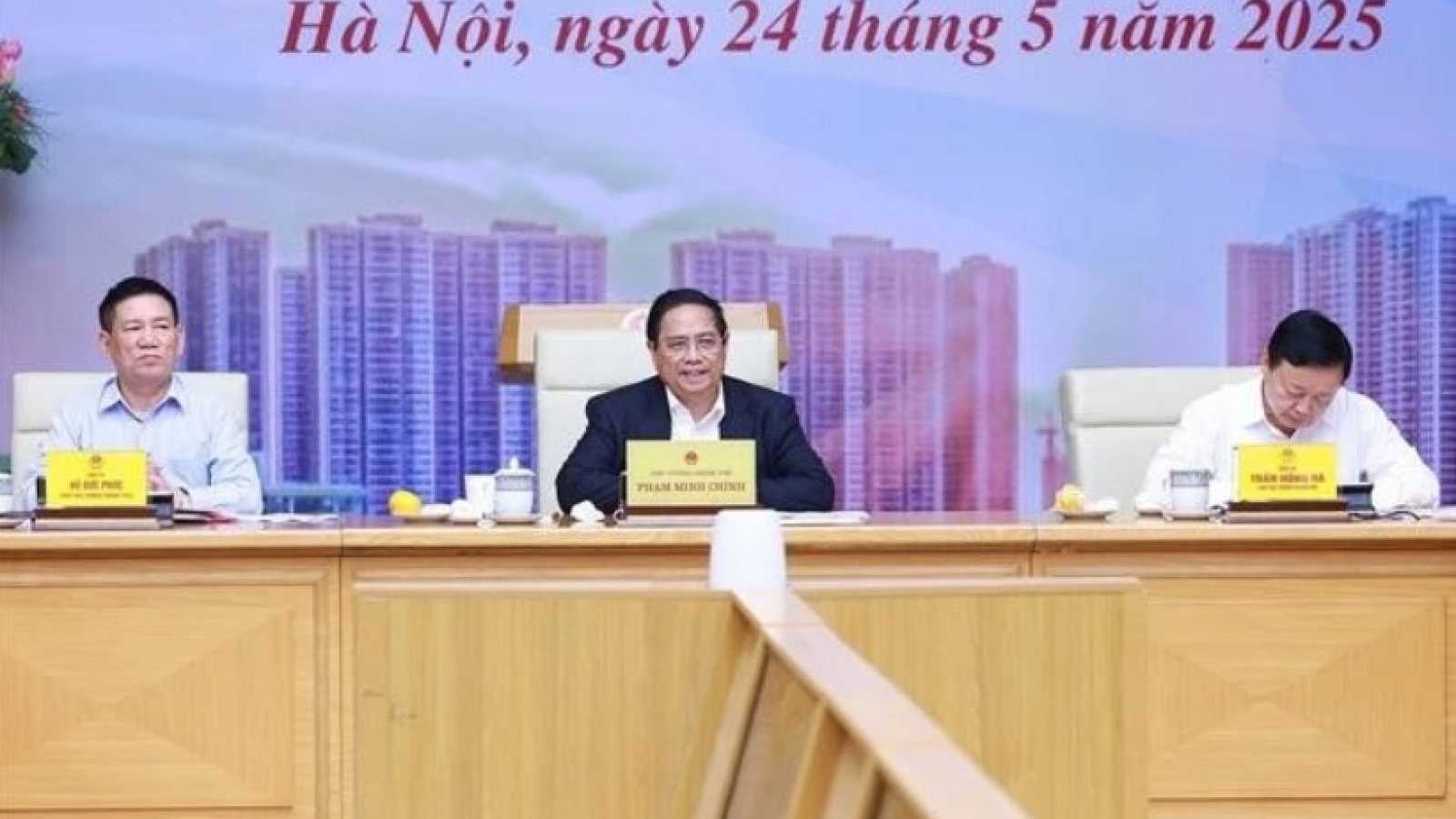 Prime Minister orders tighter control of gold market to curb price disparities