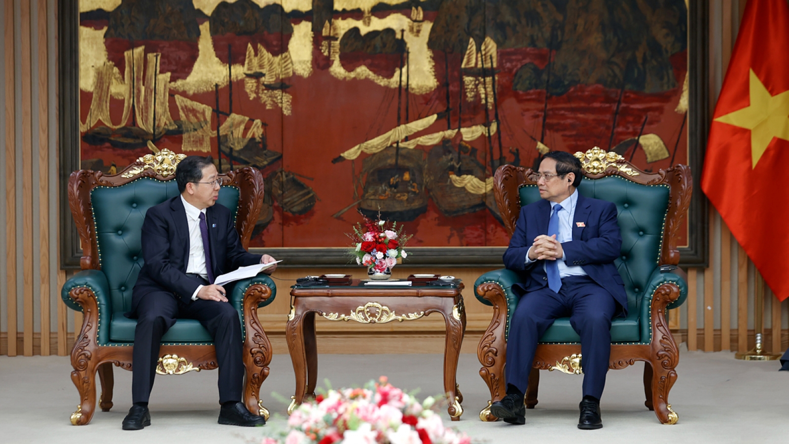 PM proposes Huadian support green energy development projects in Vietnam