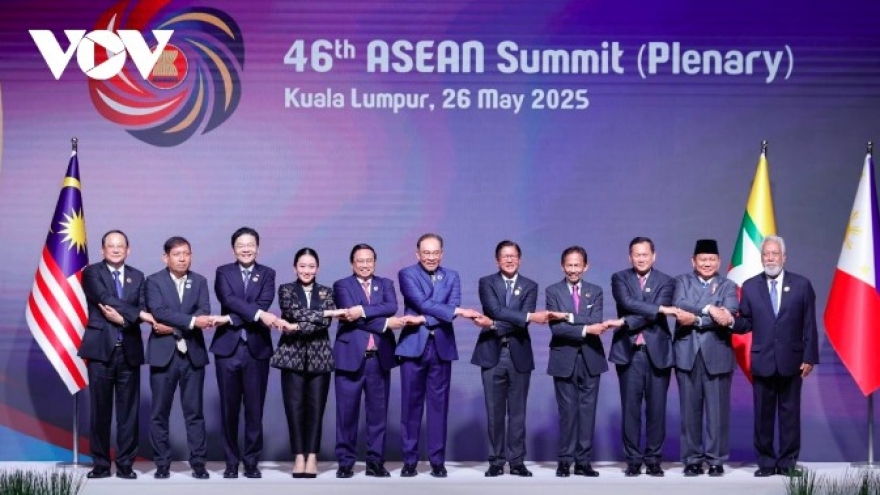 PM Pham Minh Chinh joins leaders for 46th ASEAN Summit in Kuala Lumpur