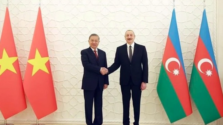 Vietnam, Azerbaijan issue joint statement on establishment of strategic partnership