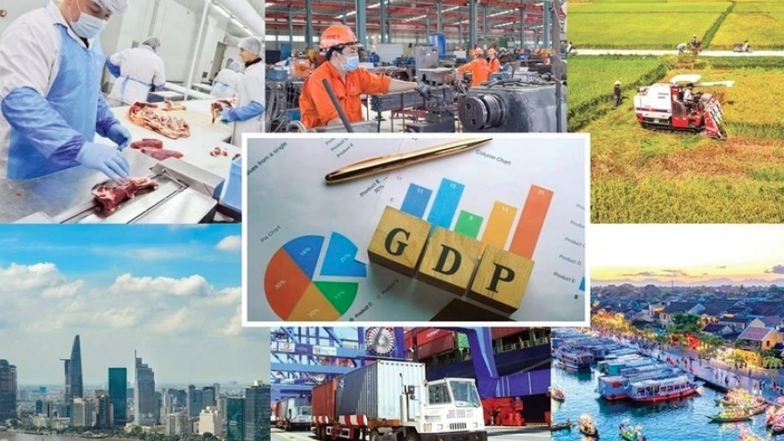 PM requests acceleration of key projects, exhibition celebrating 80th National Day