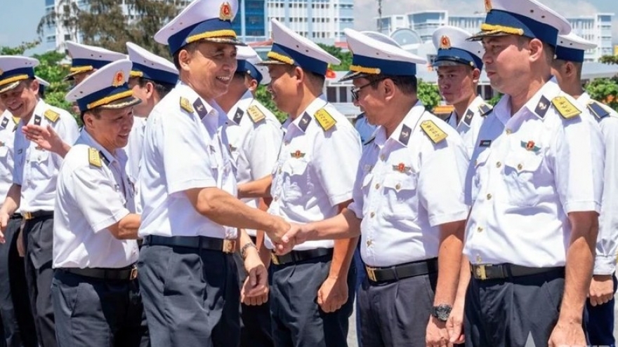 Sailing vessel 286-Le Quy Don leaves for visits, exchanges in China, Philippines