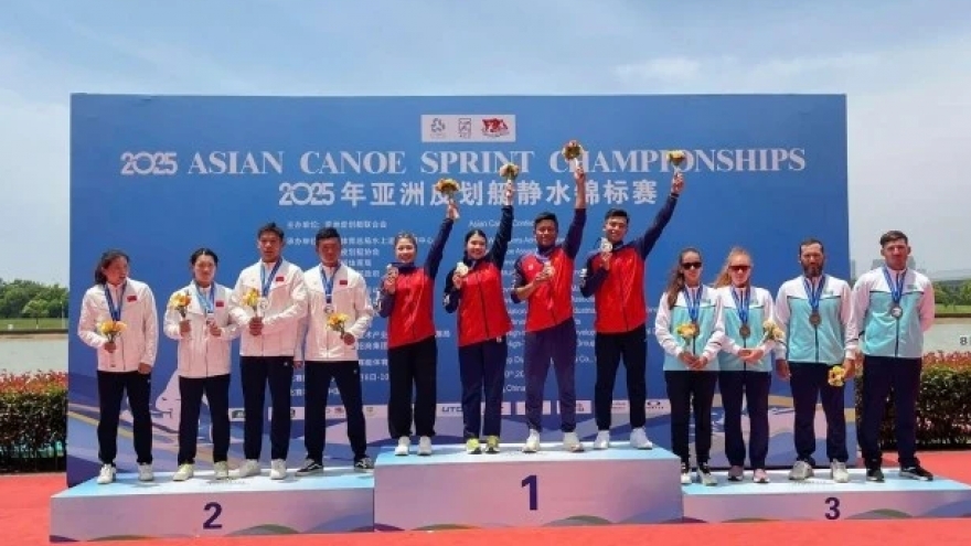 Vietnam makes wave with gold medal at Asian canoeing championship