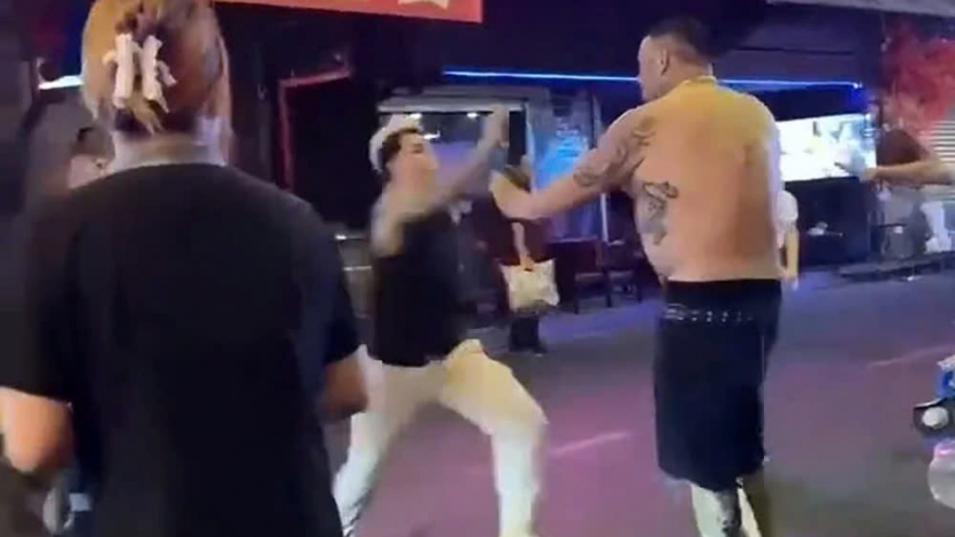 Police investigate group assault on foreign tourist on backpacker street