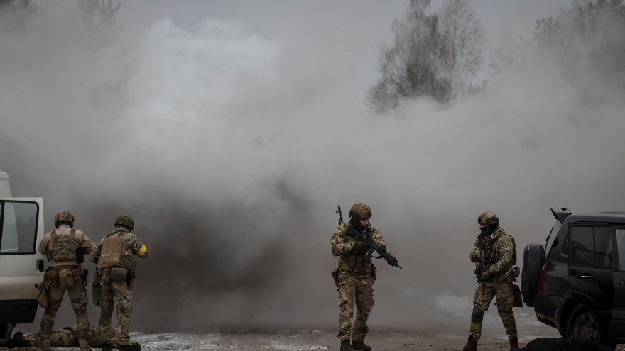 Ukraine “lên dây cót” cho cuộc tiến công mùa hè của Nga, hòa bình vẫn xa vời