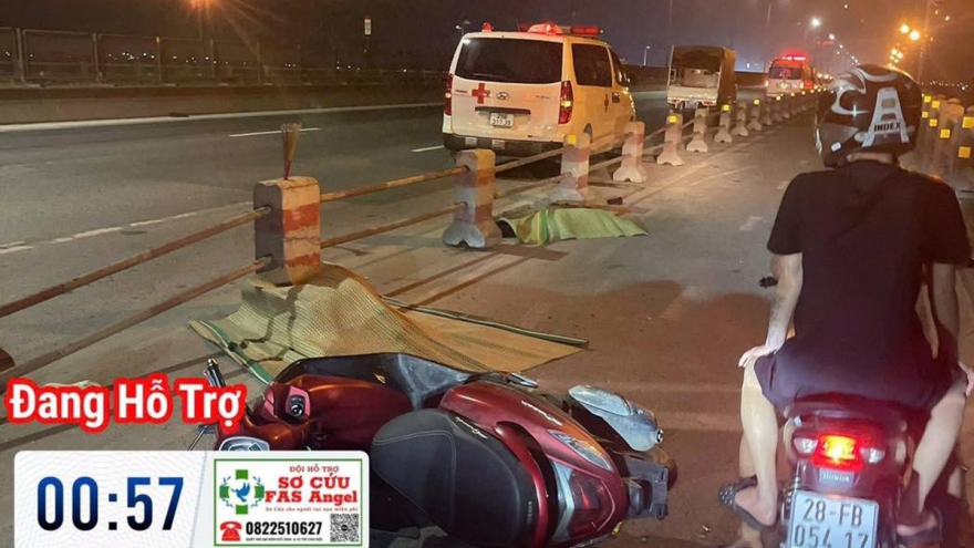 Tai nạn giao thông trên cầu Thanh Trì khiến 2 người tử vong trong đêm