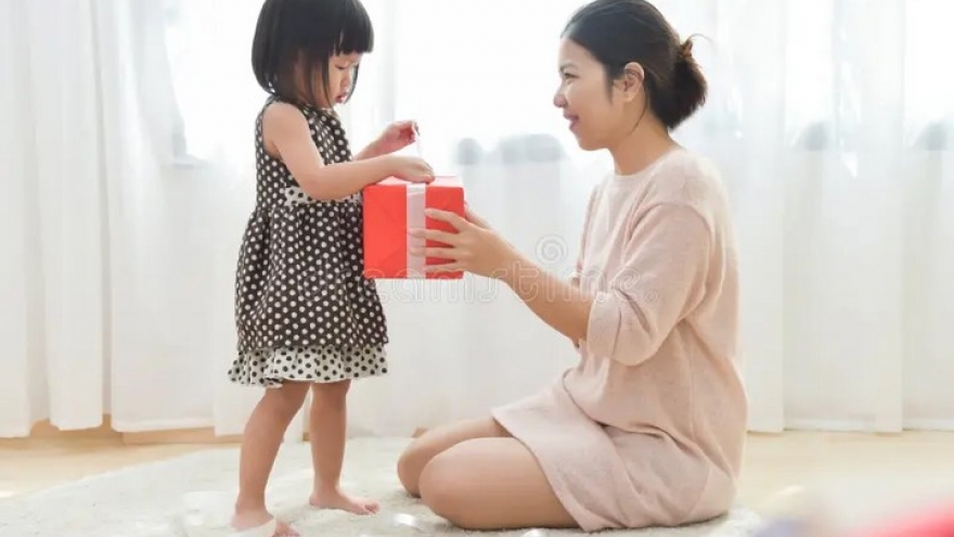 Tặng quà gì cho bé trong Ngày Quốc tế Thiếu nhi 1/6?