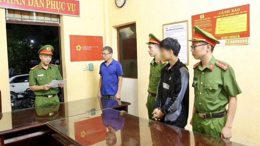 Nóng 24: Người hành hung điều dưỡng BV Đa khoa Nam Định được cho tại ngoại