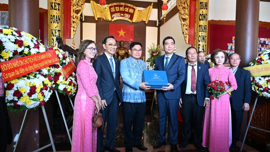 Kiều bào Thái Lan kỷ niệm 135 năm ngày sinh Chủ tịch Hồ Chí Minh