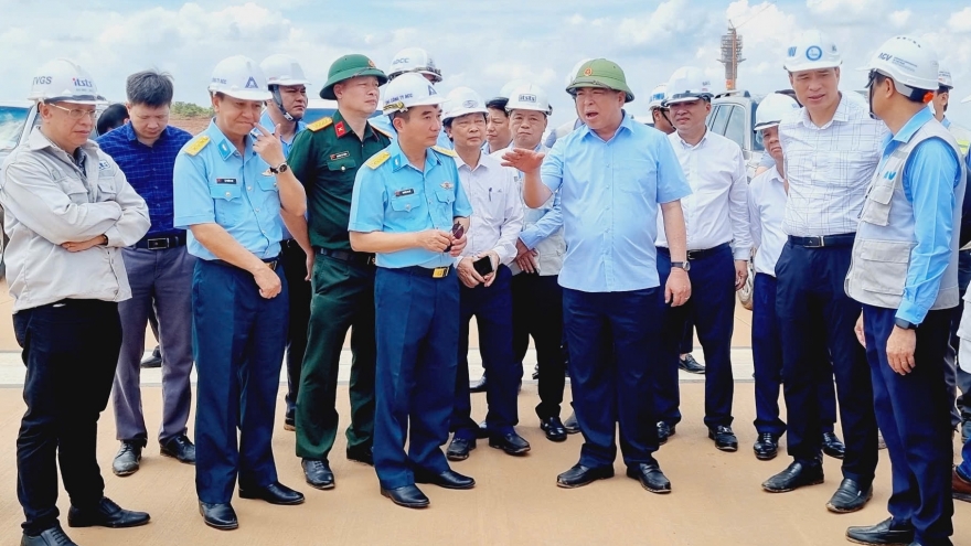 Bộ trưởng Xây dựng kiểm tra sân bay Long Thành, cao tốc Biên Hòa - Vũng Tàu