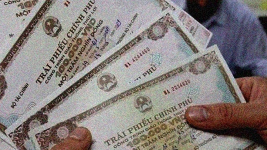 About US$1.69 billion raised from government bond auctions in April