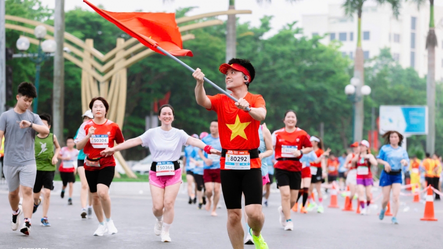 Giải chạy "Hành trình theo chân Bác - Vì an ninh Tổ quốc"