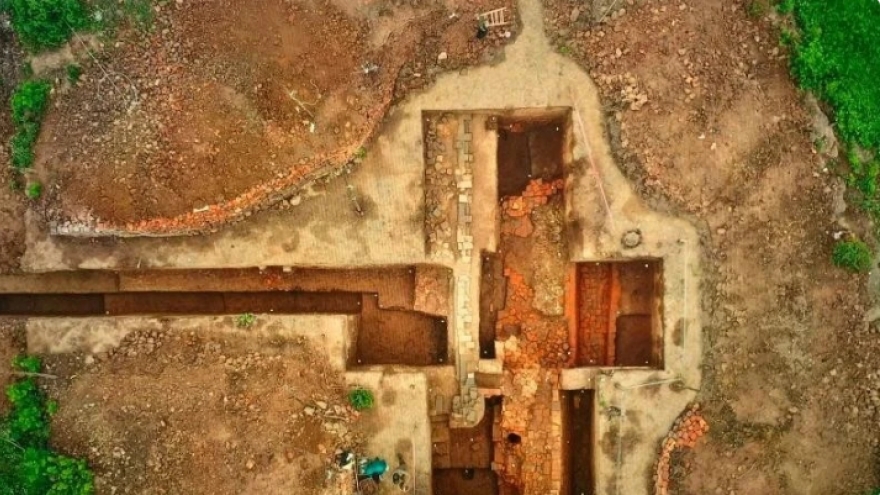 Valuable architectural vestiges uncovered in Bac Ninh’s ancient citadel