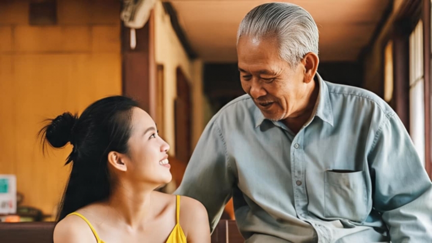 Bố muốn đi bước nữa với bạn thân của tôi