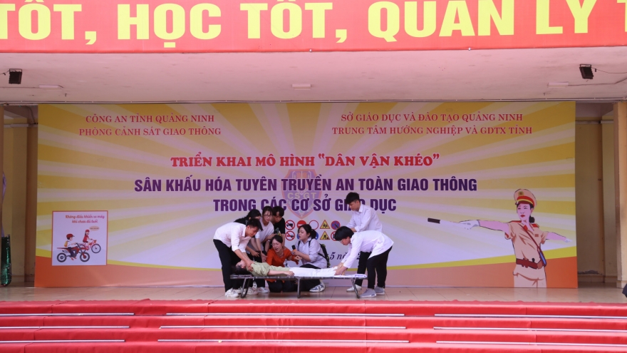 Tăng cường bảo vệ trẻ em trên không gian mạng
