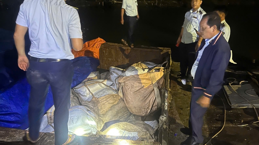 Kiên Giang tạm giữ 60 tấn đường nghi vi phạm nguồn gốc và nhãn mác