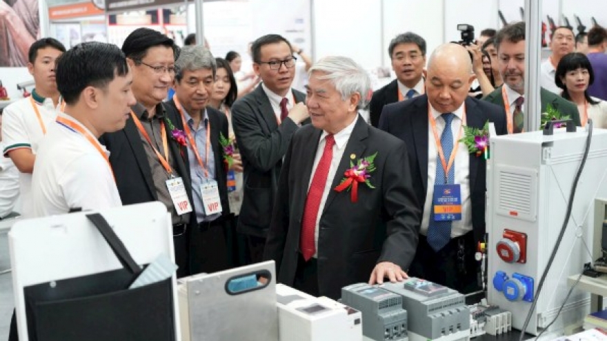 VINAMAC EXPO 2025 attracts 250 local, foreign exhibitors
