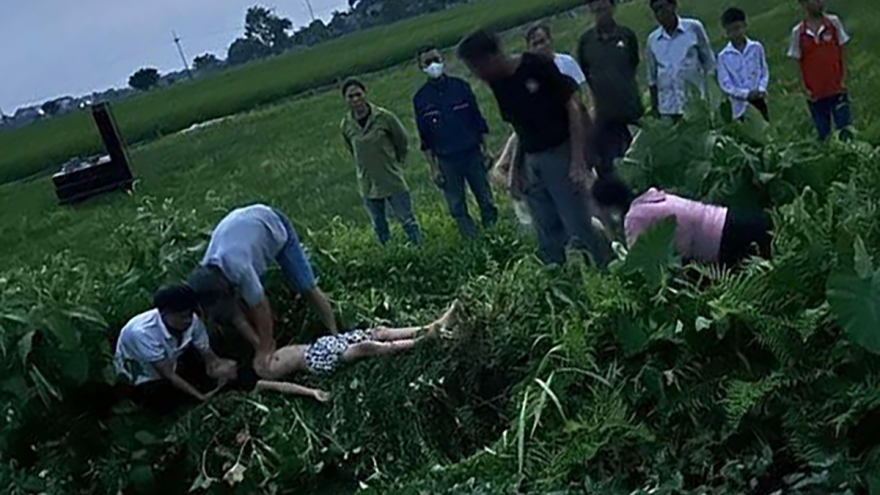 Ba học sinh bị điện giật trong lúc thả diều ở Thường Tín, Hà Nội